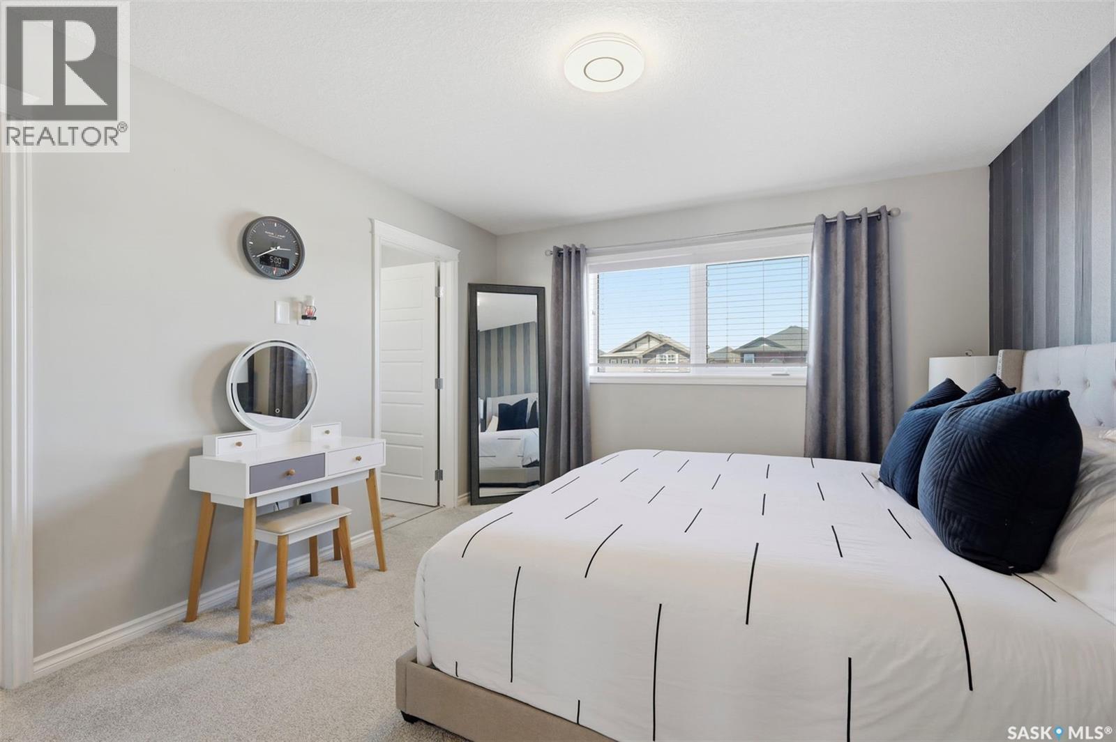 351 Kolynchuk Manor, Saskatoon, SK - Indoor Photo Showing Bedroom