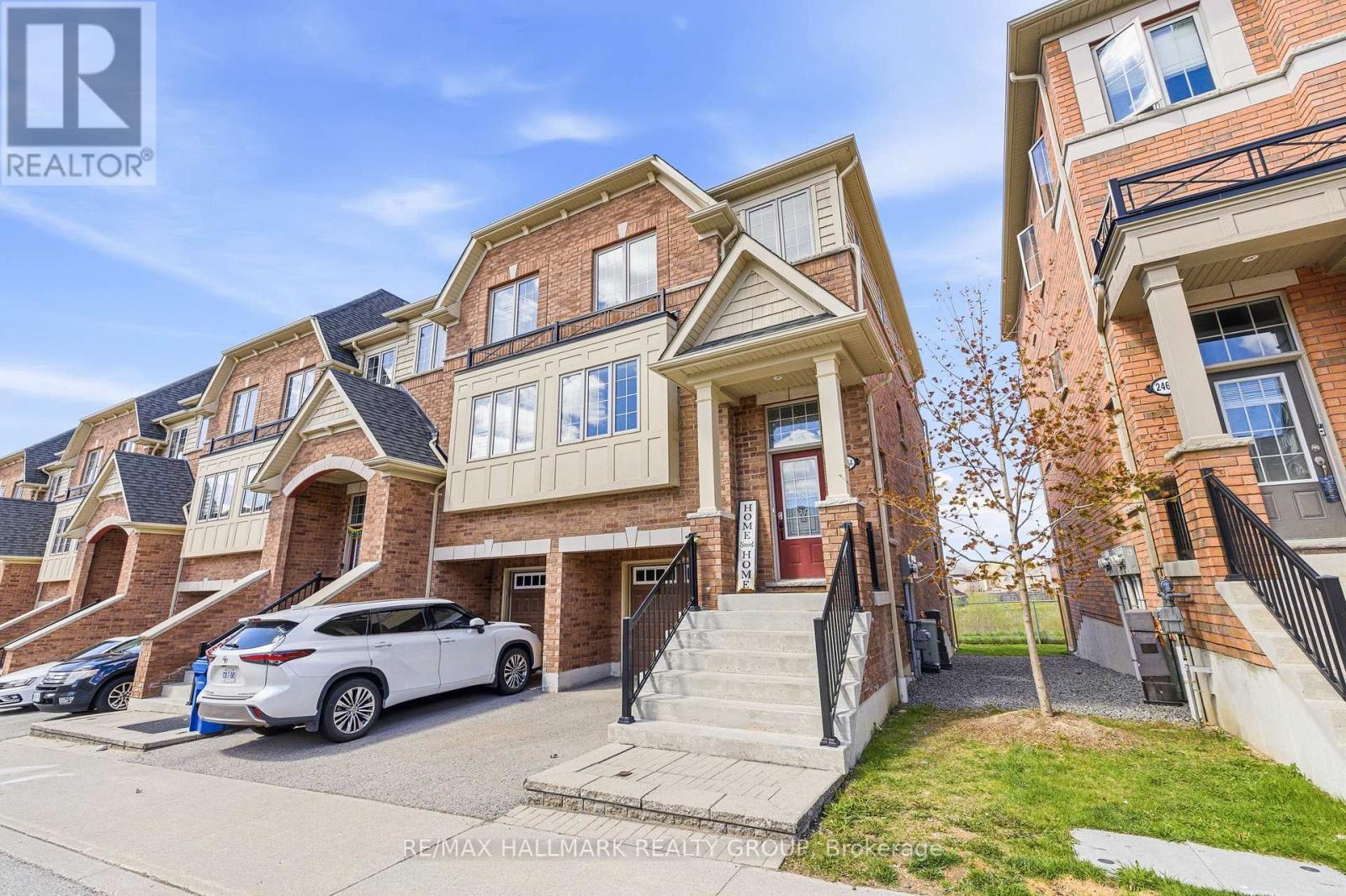 2464 Bromus Path, Oshawa (Windfields), ON - Outdoor With Facade