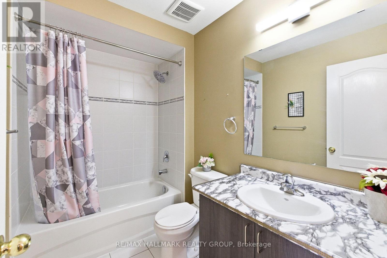 2464 Bromus Path, Oshawa (Windfields), ON - Indoor Photo Showing Bathroom