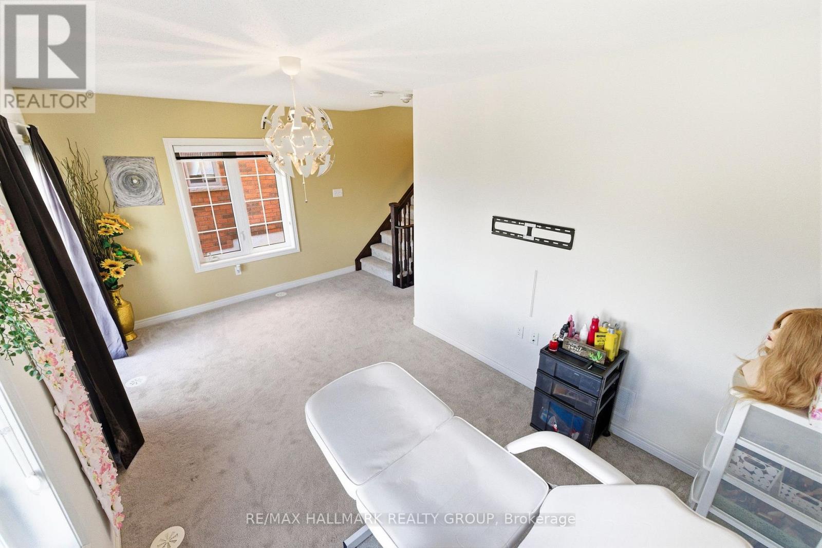 2464 Bromus Path, Oshawa (Windfields), ON - Indoor