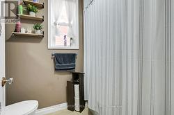 Apt 1-4 Piece Bathroom - 