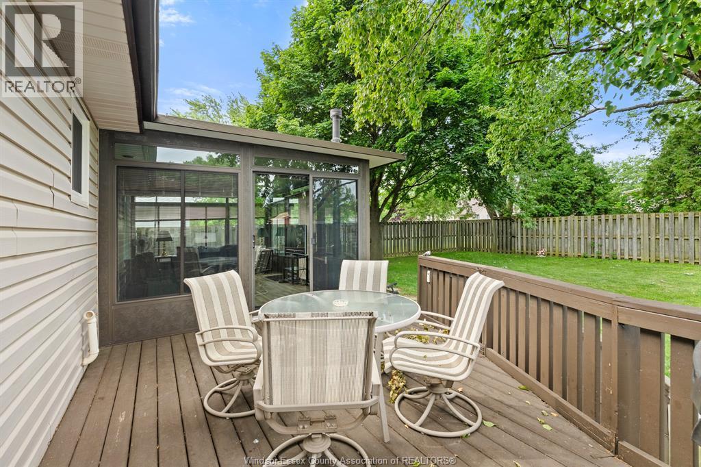3537 Woodward Boulevard, Windsor, ON - Outdoor With Deck Patio Veranda With Exterior