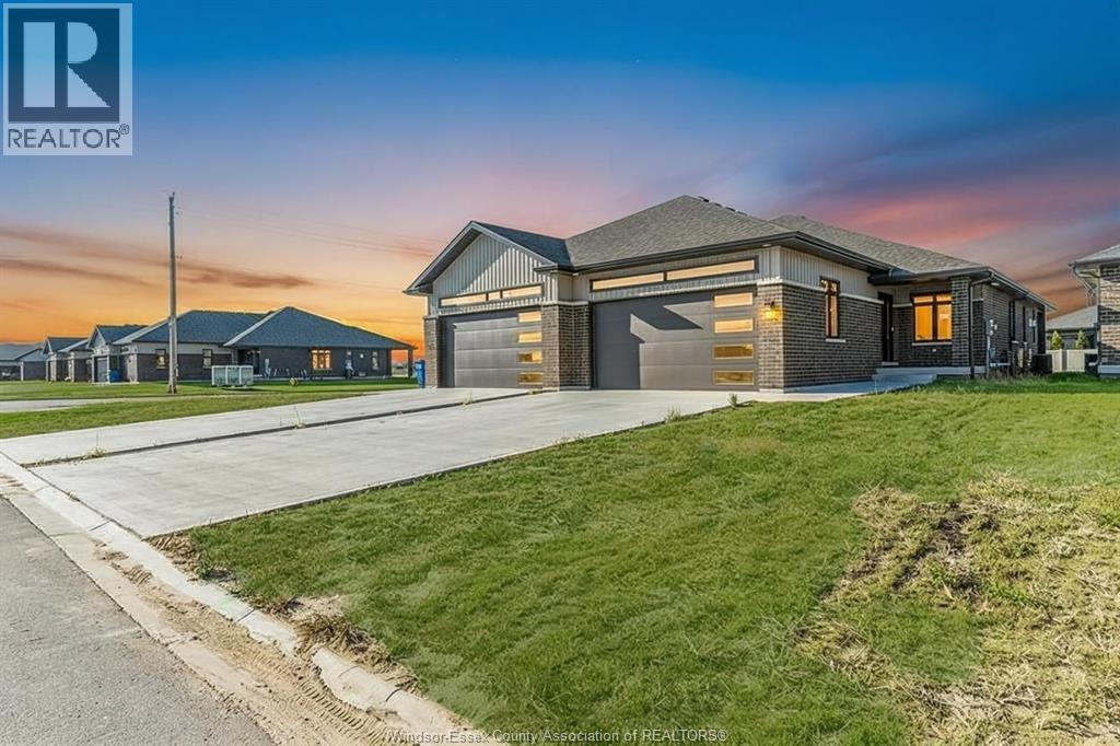 38 Bordeaux Place, Chatham, ON - Outdoor