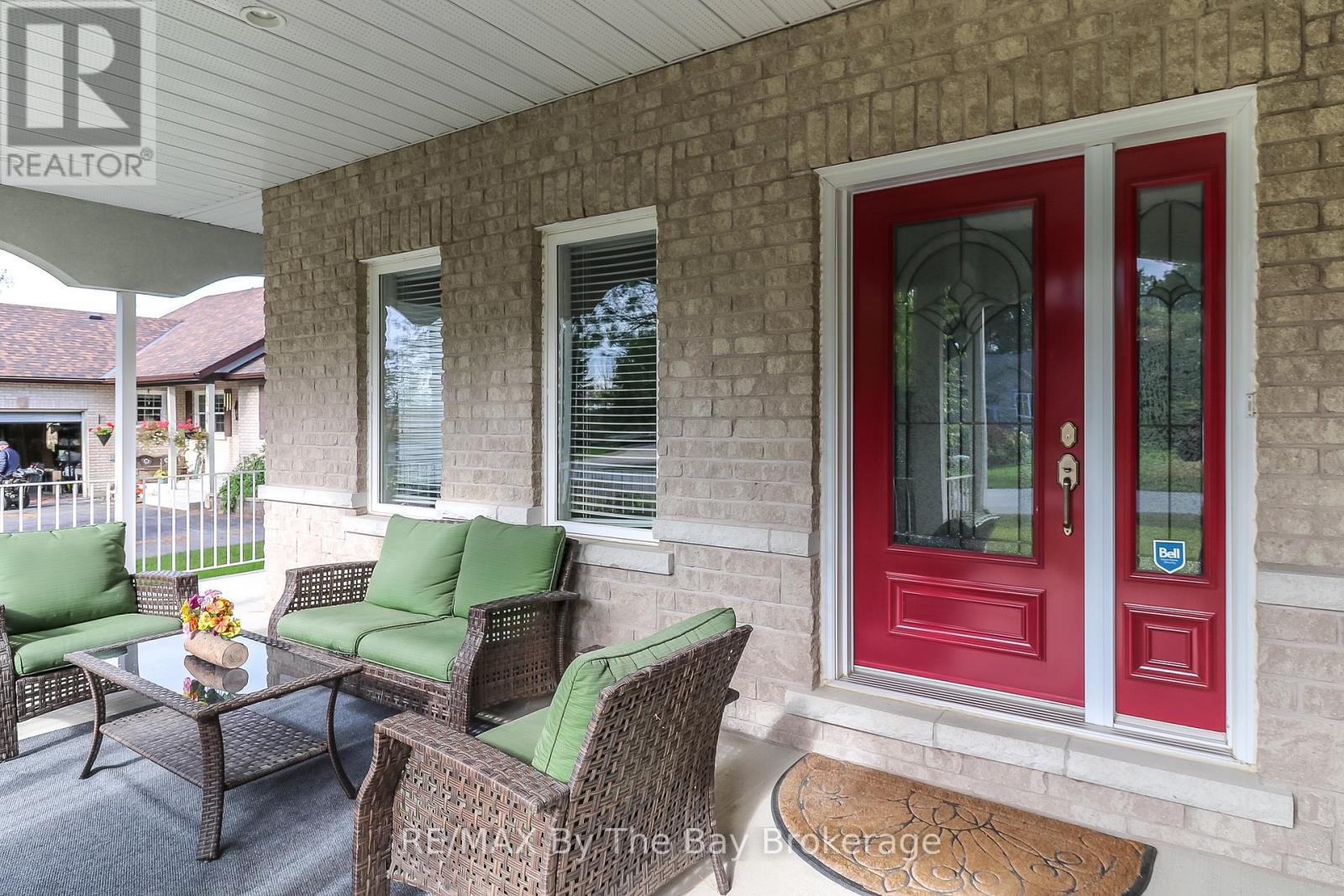 60 Martyn Drive, Wasaga Beach, ON - Outdoor With Deck Patio Veranda With Exterior