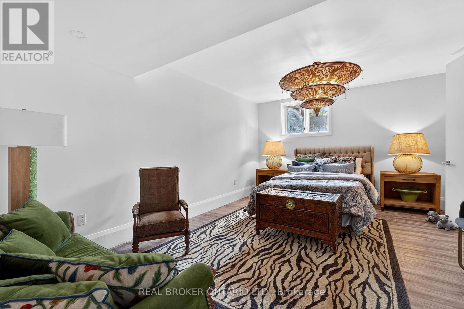 711 Beach Boulevard, Hamilton, ON - Indoor Photo Showing Bedroom