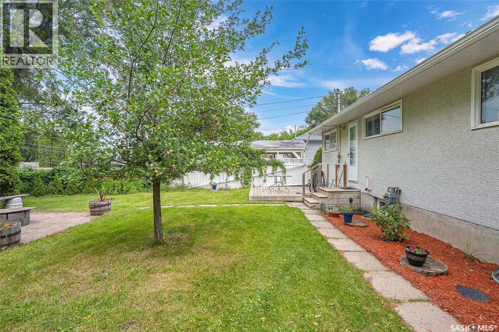 1309 I Avenue N, Saskatoon, SK - Outdoor