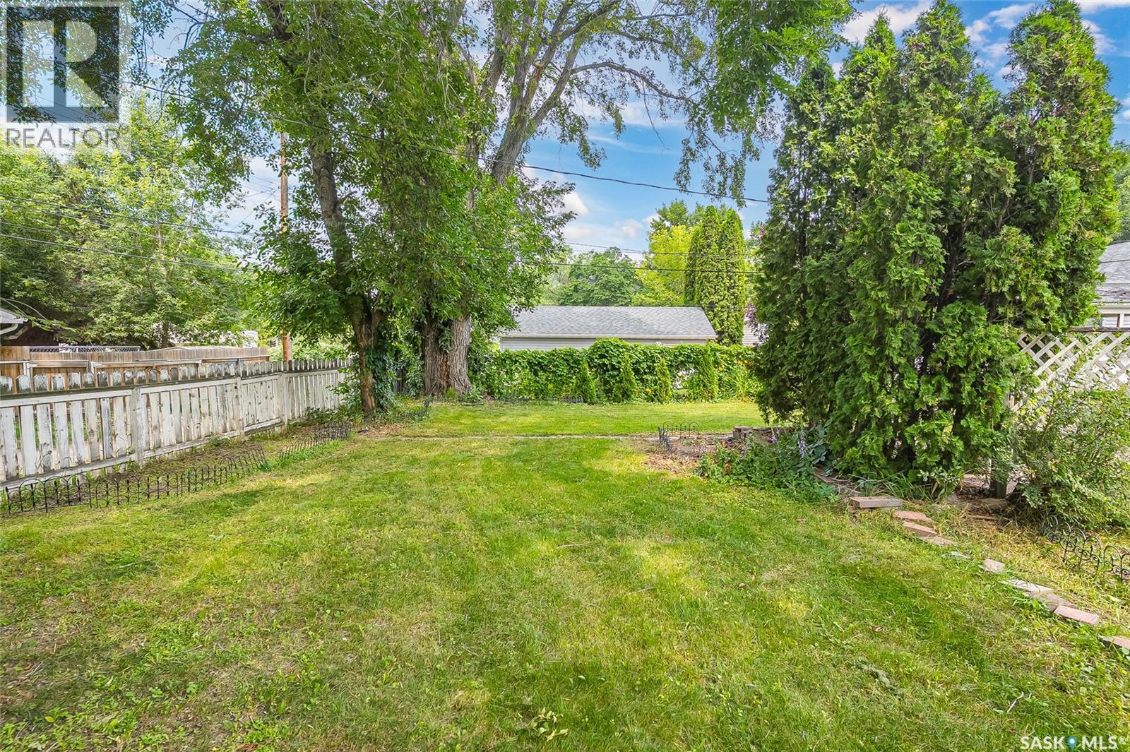 1309 I Avenue N, Saskatoon, SK - Outdoor
