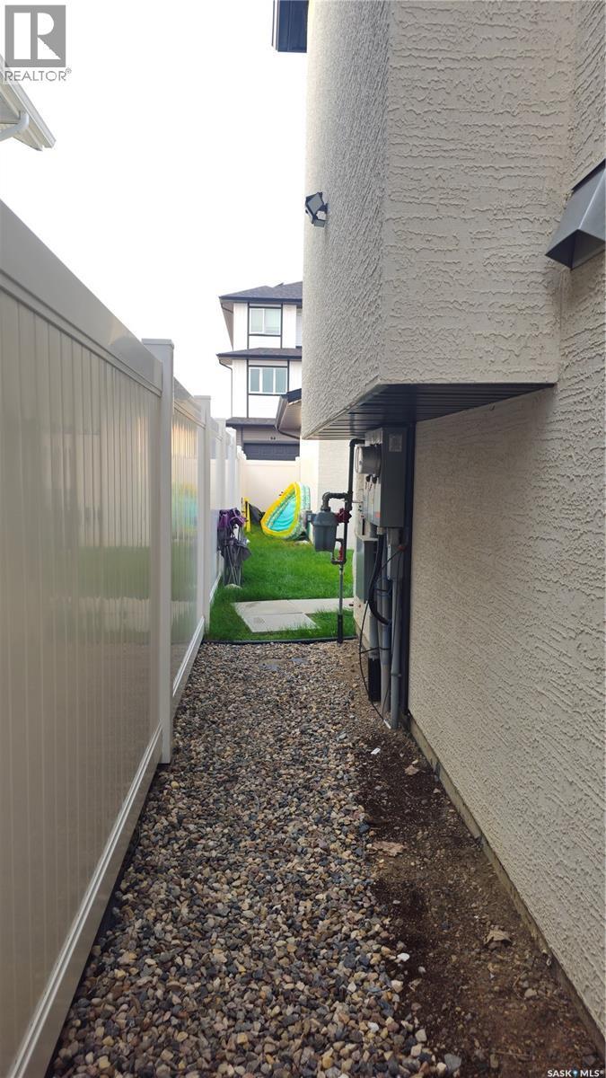 126 Bolstad Way, Saskatoon, SK - Outdoor
