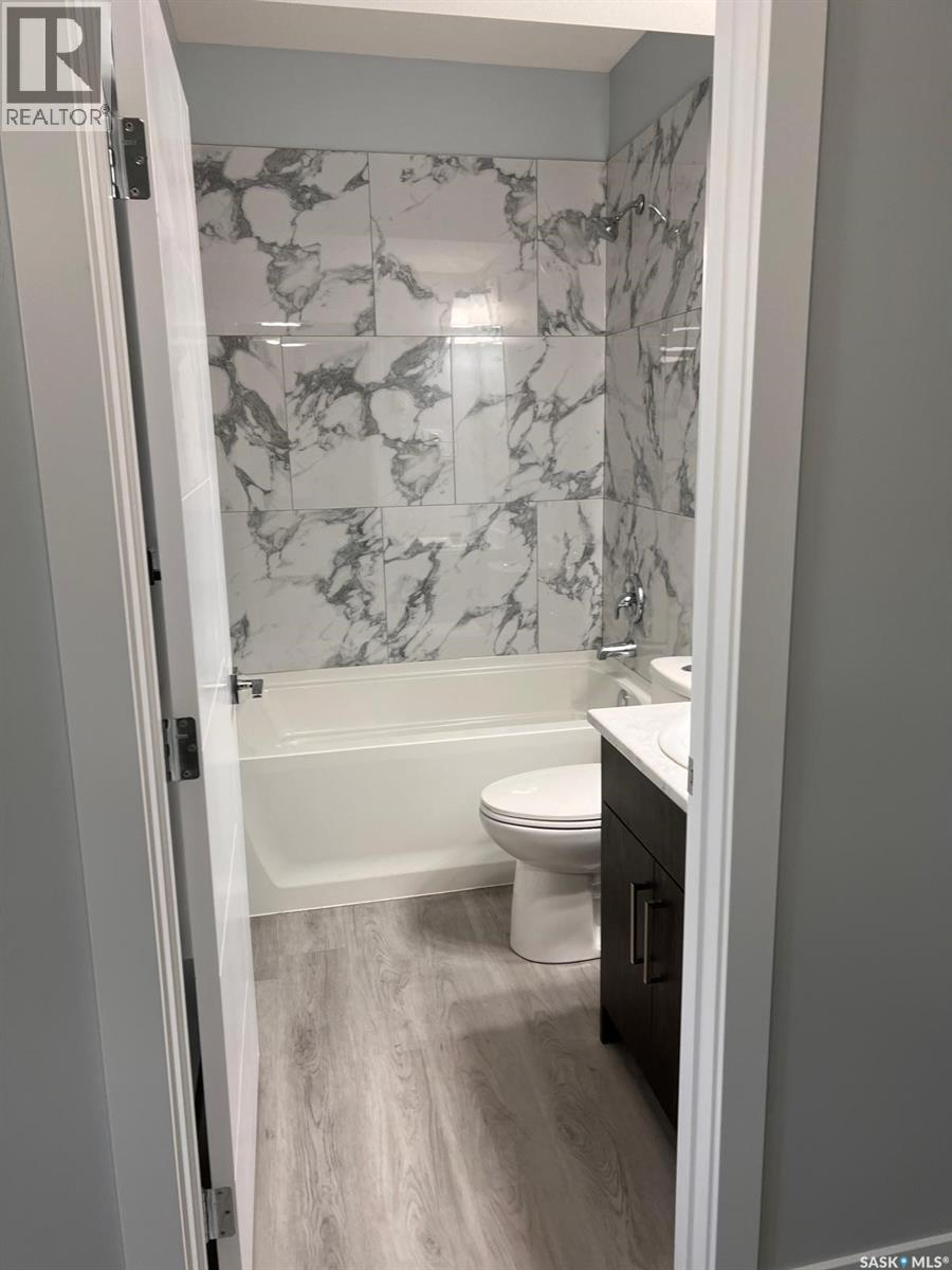 126 Bolstad Way, Saskatoon, SK - Indoor Photo Showing Bathroom
