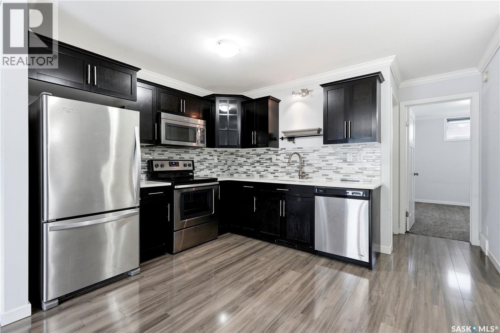 321 620 Cornish Road, Saskatoon, SK - Indoor Photo Showing Kitchen With Stainless Steel Kitchen With Upgraded Kitchen