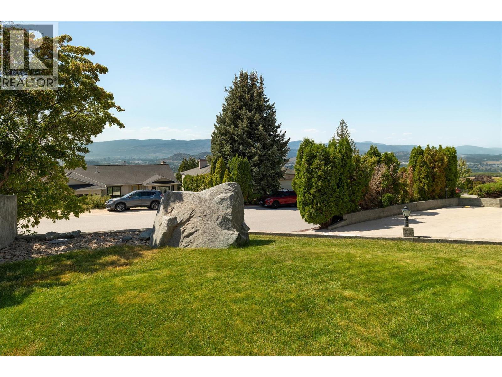 877 Toovey Road, Kelowna, BC - Outdoor With View