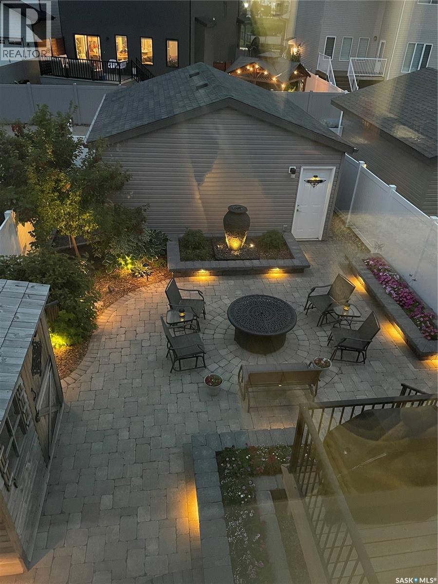 5157 Buckingham Drive E, Regina, SK - Outdoor
