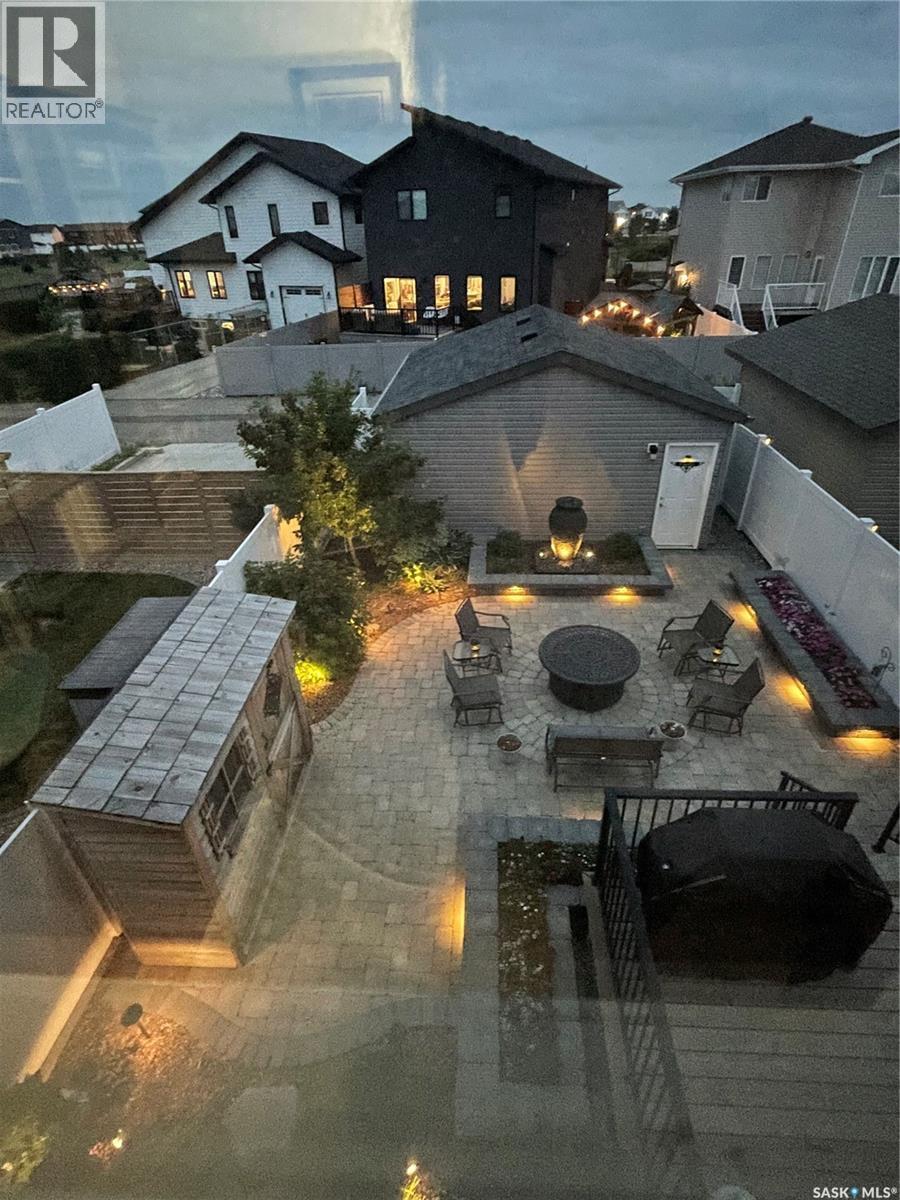 5157 Buckingham Drive E, Regina, SK - Outdoor