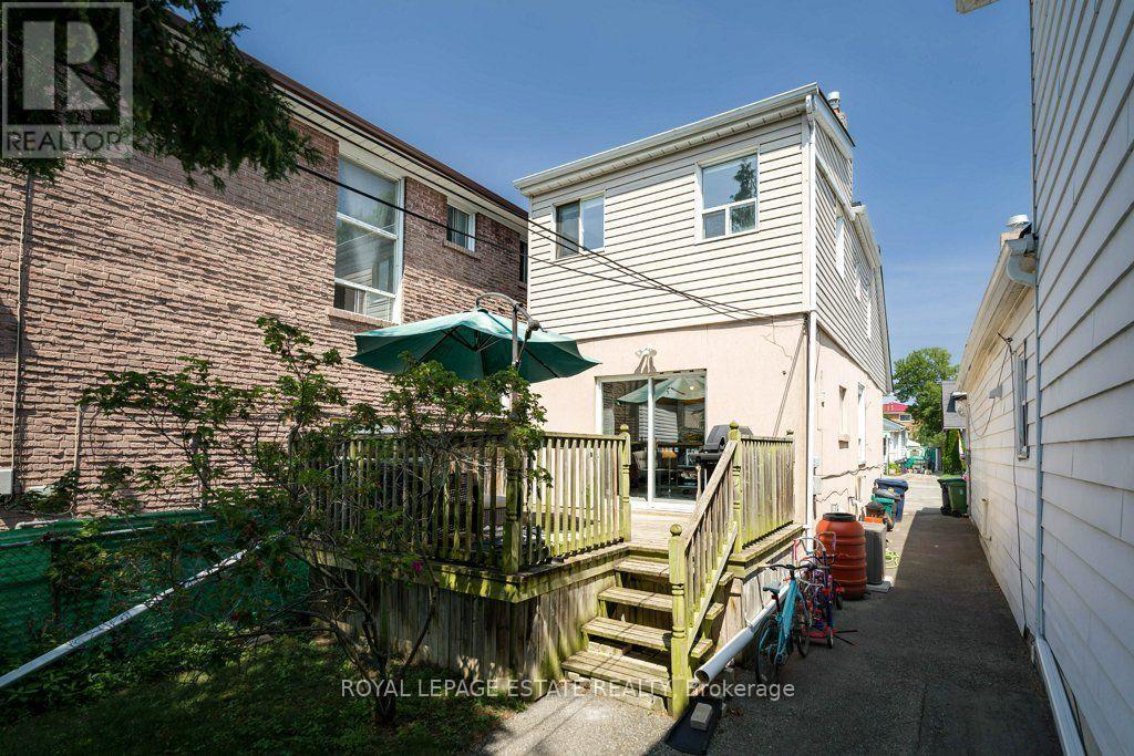82 August Avenue, Toronto, ON - Outdoor