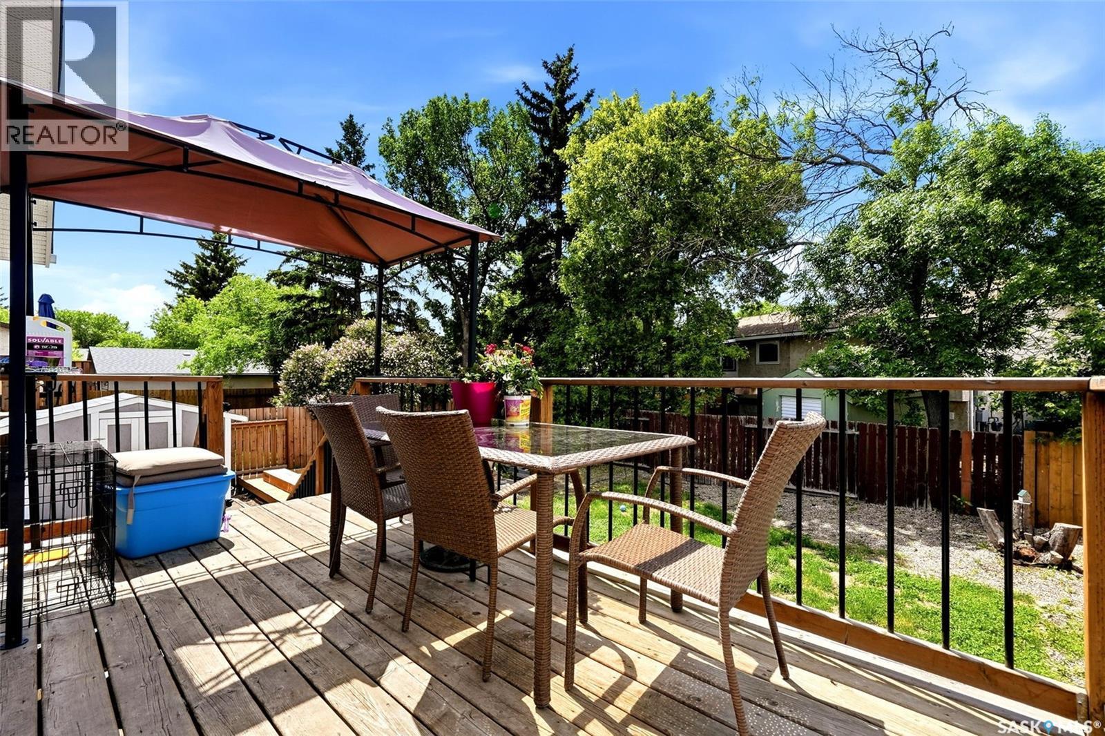 22 Salemka Crescent, Regina, SK - Outdoor With Deck Patio Veranda