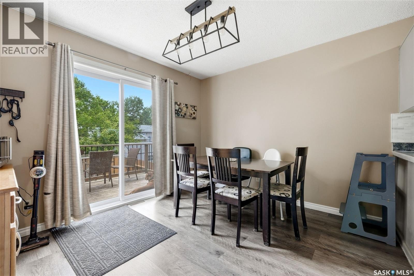 22 Salemka Crescent, Regina, SK - Indoor Photo Showing Dining Room