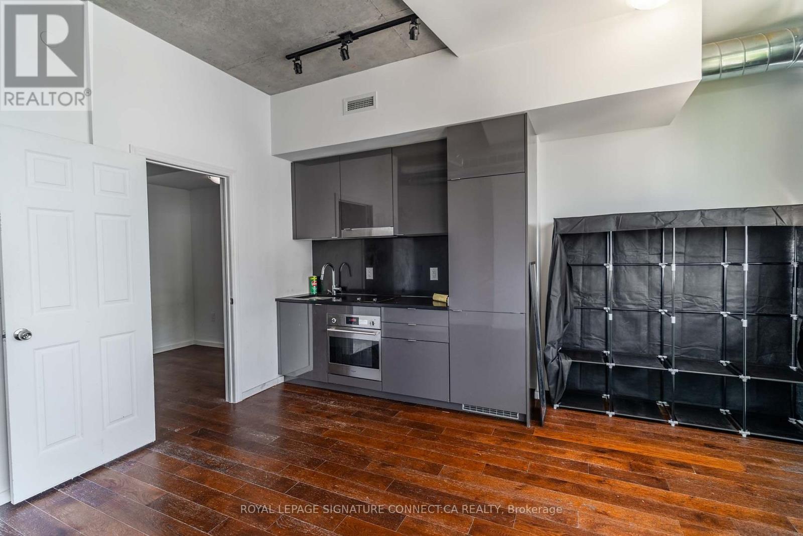 910 - 21 Lawren Harris Square, Toronto, ON - Indoor Photo Showing Other Room