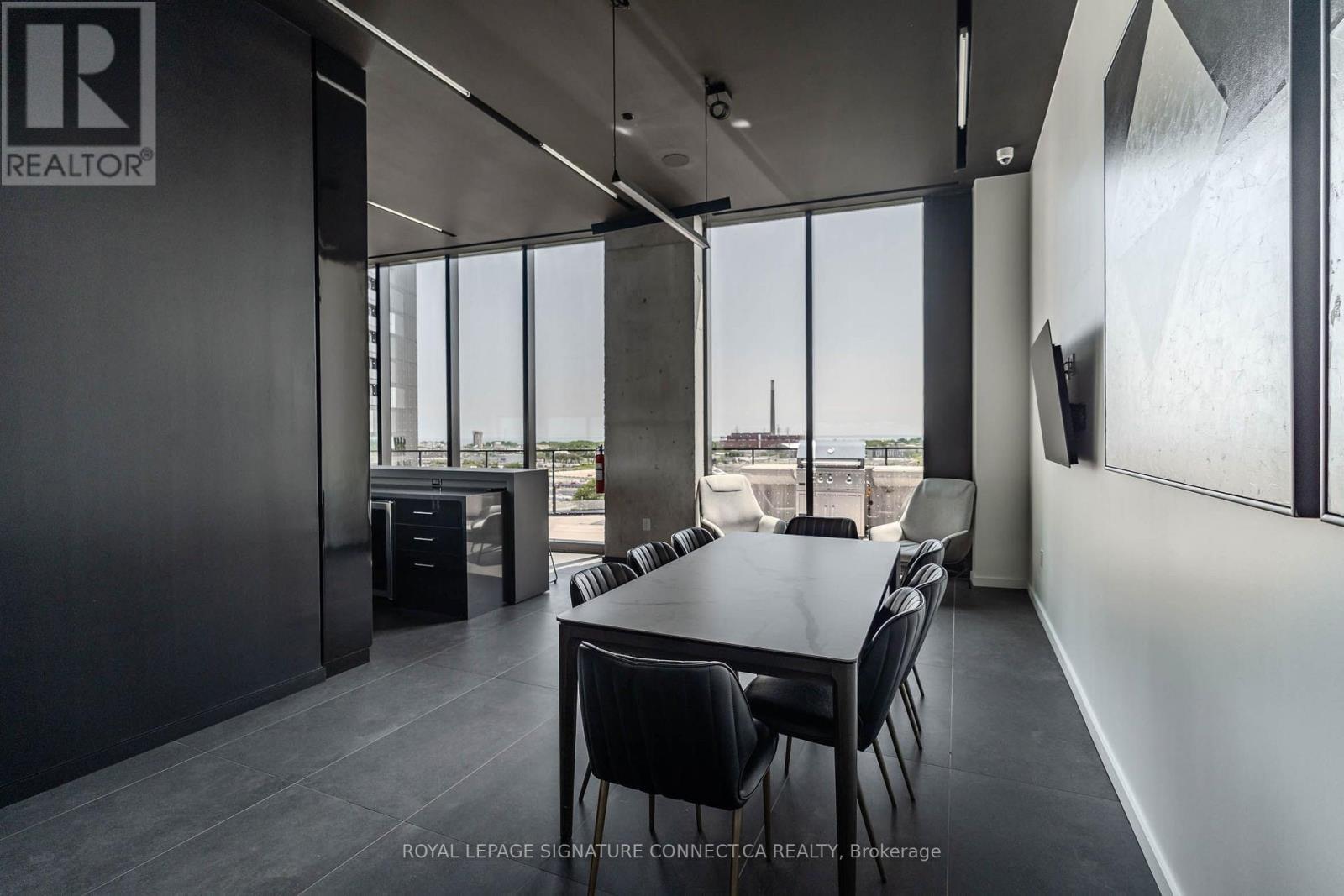 910 - 21 Lawren Harris Square, Toronto, ON - Indoor Photo Showing Dining Room