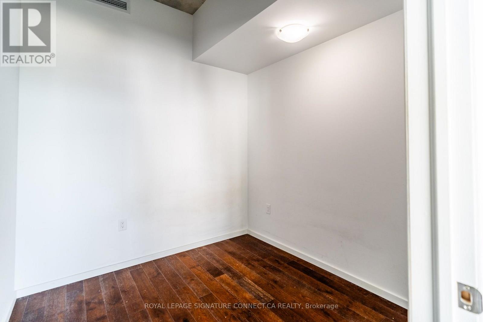 910 - 21 Lawren Harris Square, Toronto, ON - Indoor Photo Showing Other Room