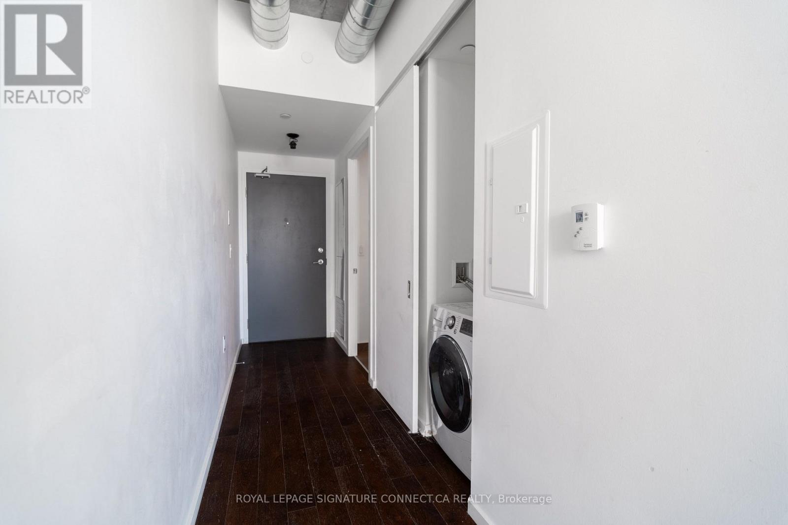 910 - 21 Lawren Harris Square, Toronto, ON - Indoor Photo Showing Other Room