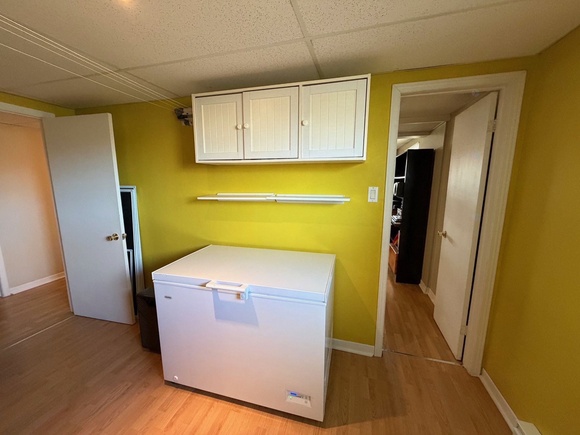 Basement - 278 Boul. Perron O., Caplan, QC - Indoor Photo Showing Laundry Room