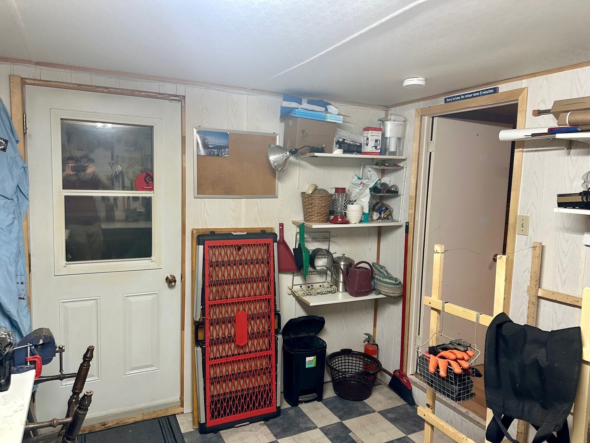 Workshop - 278 Boul. Perron O., Caplan, QC - Indoor