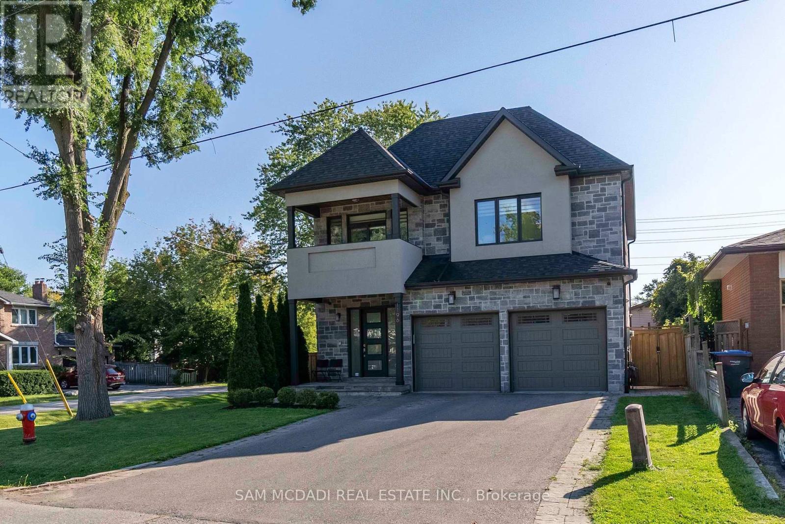 1196 Strathy Avenue, Mississauga, ON - Outdoor With Facade