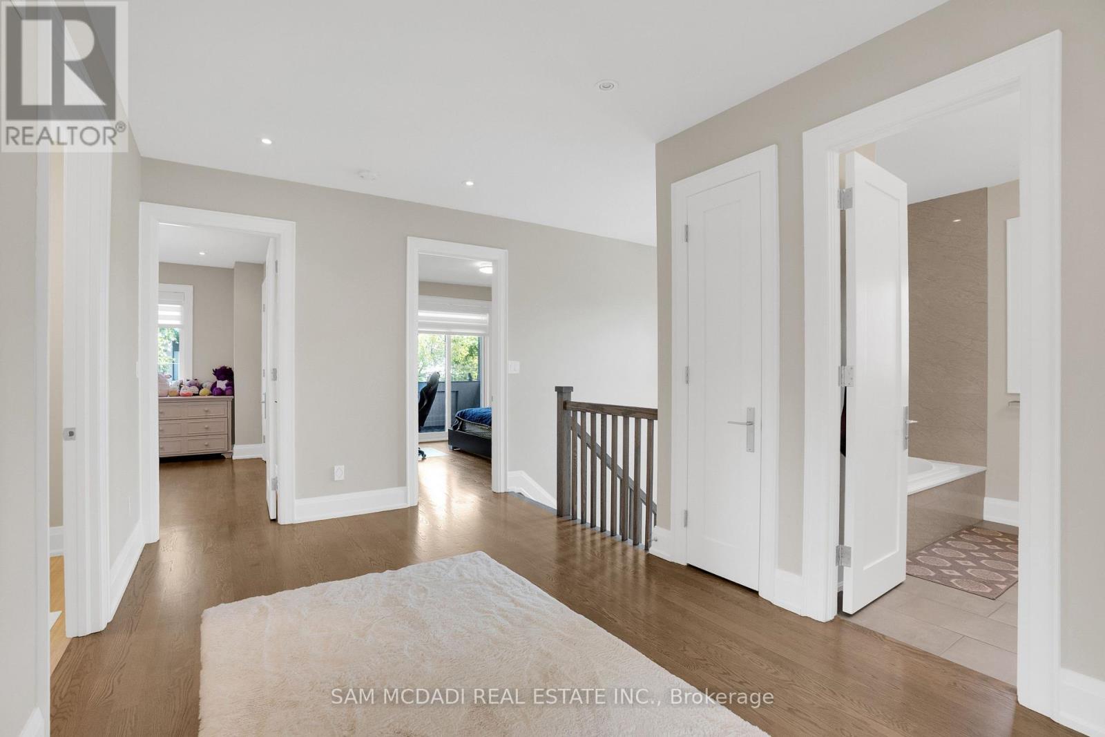 1196 Strathy Avenue, Mississauga, ON - Indoor