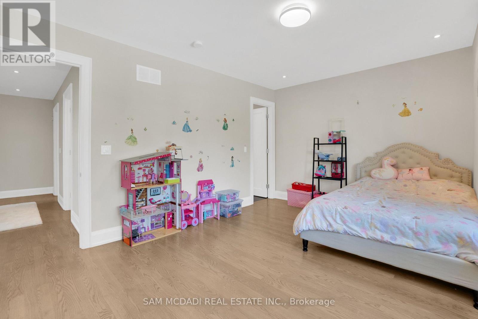 1196 Strathy Avenue, Mississauga, ON - Indoor Photo Showing Bedroom