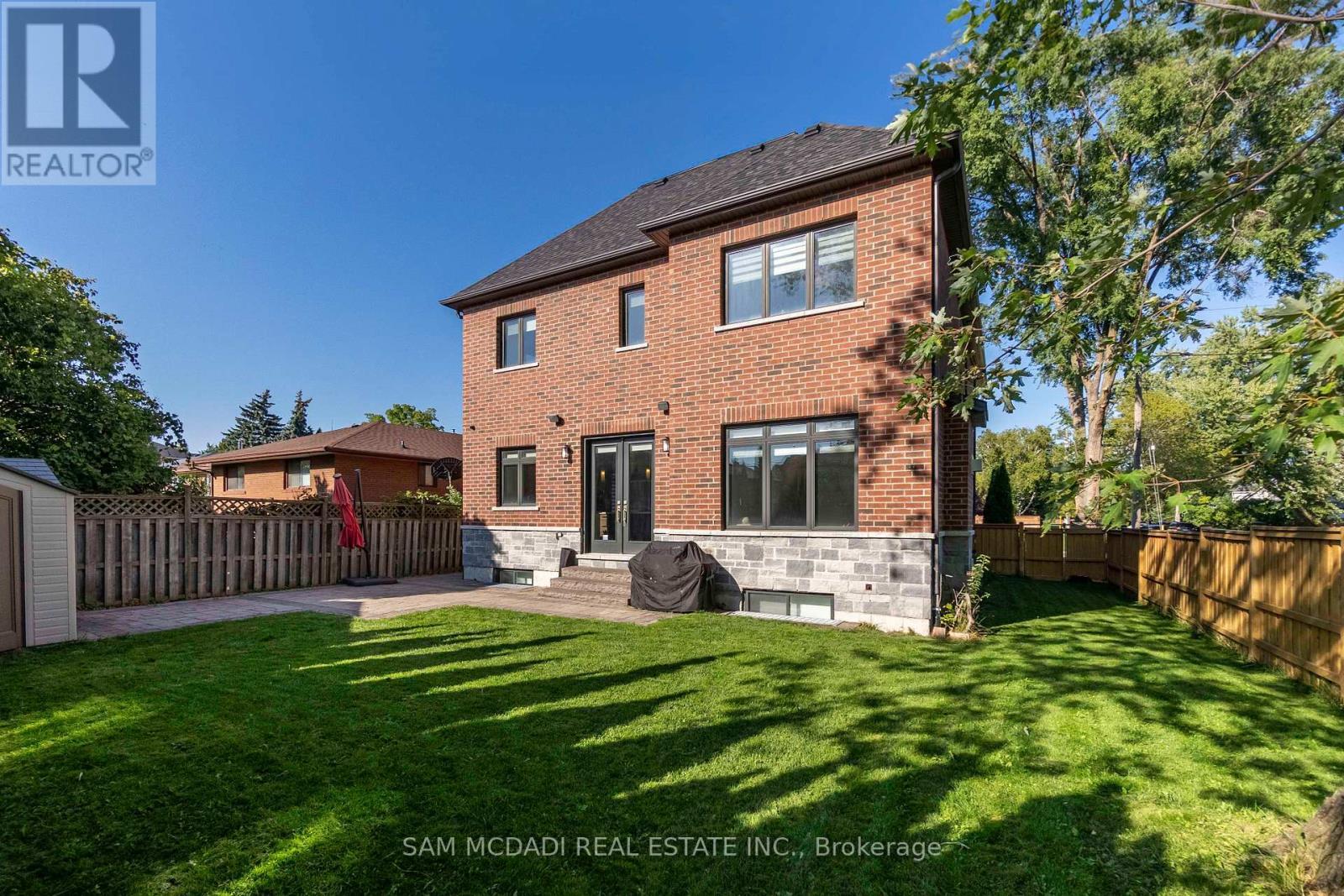 1196 Strathy Avenue, Mississauga, ON - Outdoor