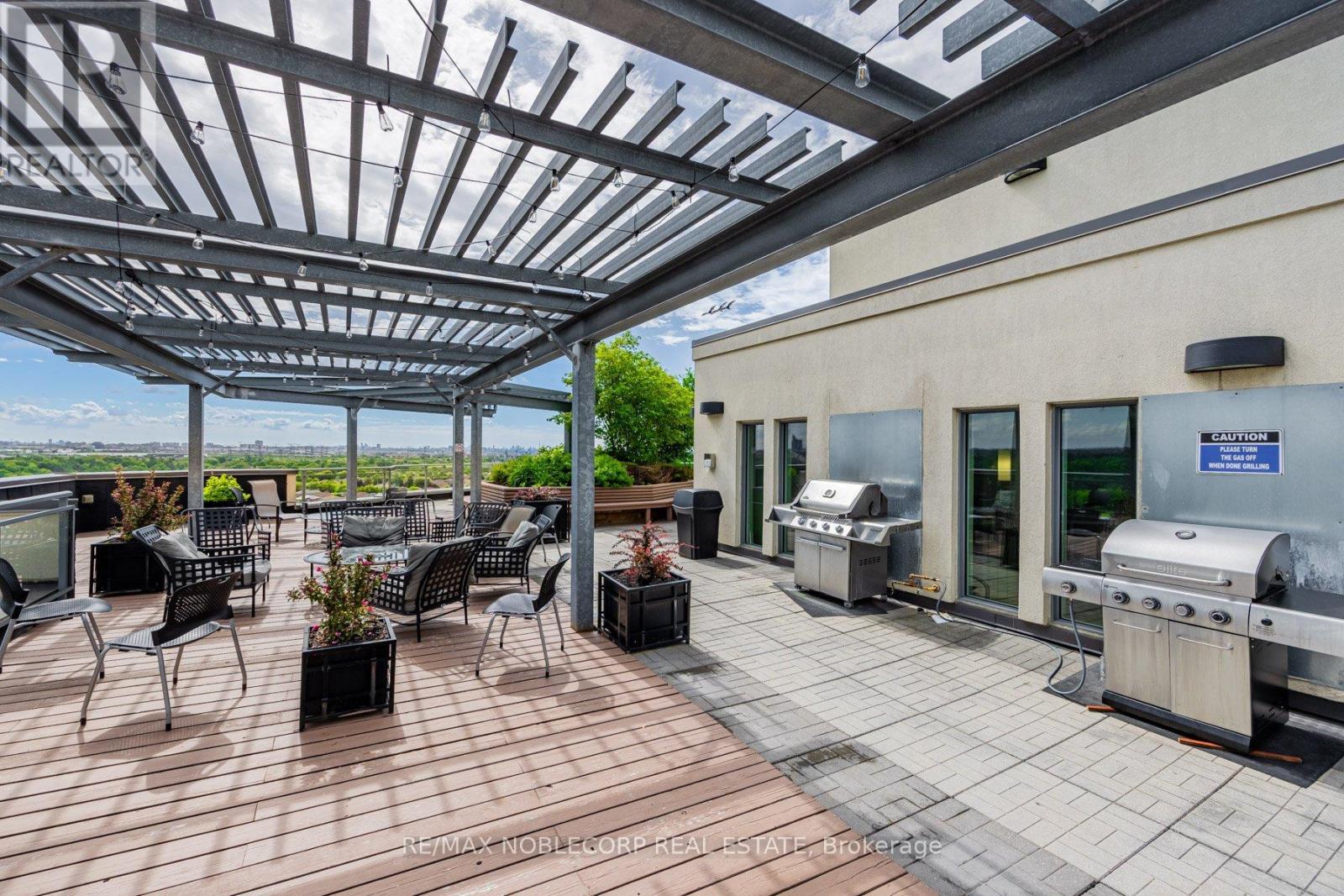 610 - 7730 Kipling Avenue, Vaughan, ON - Outdoor With Deck Patio Veranda With Exterior