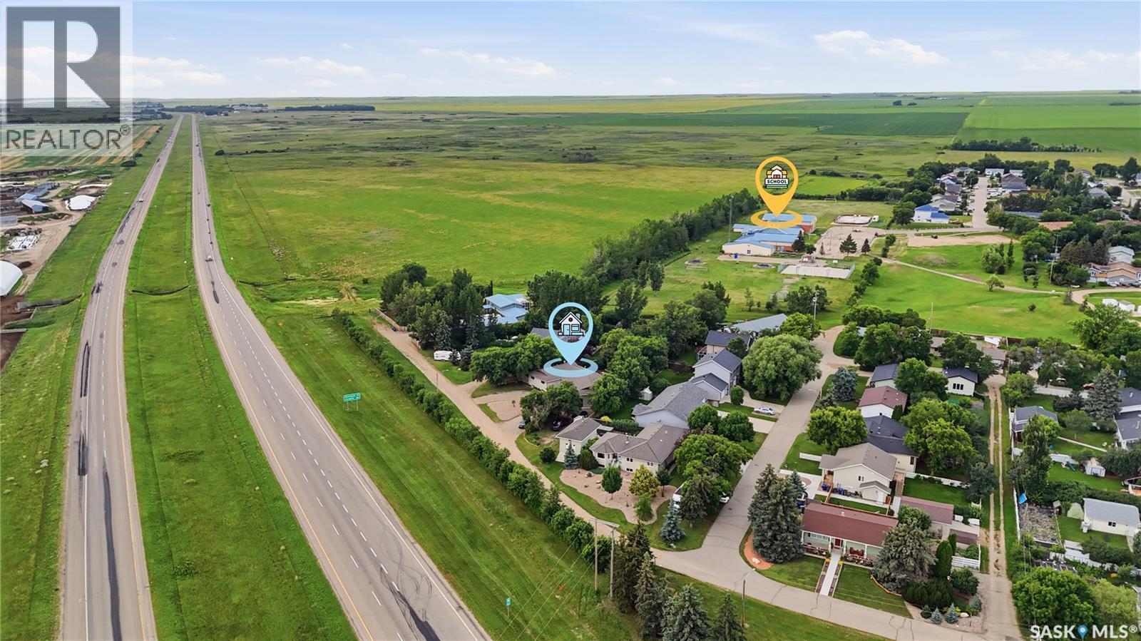 306 Valleyview Boulevard, Caronport, SK - Outdoor With View