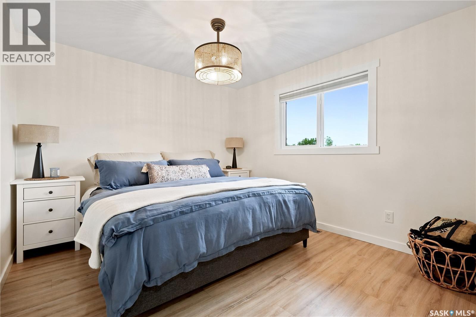 306 Valleyview Boulevard, Caronport, SK - Indoor Photo Showing Bedroom