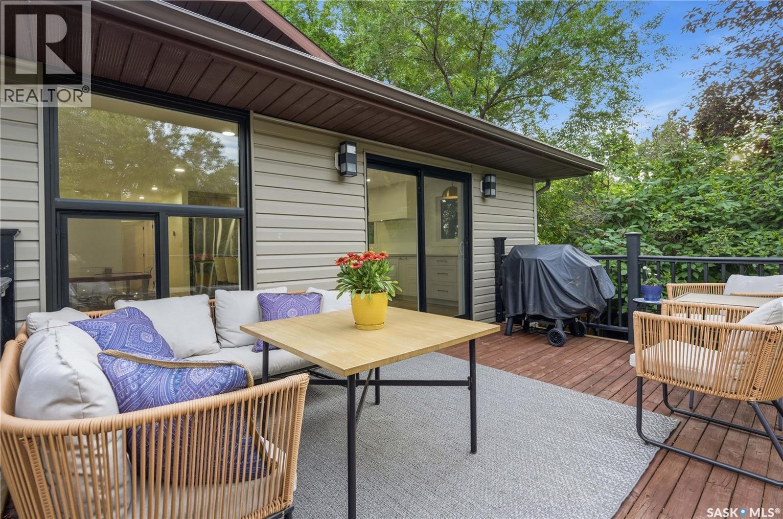 306 Valleyview Boulevard, Caronport, SK - Outdoor With Deck Patio Veranda With Exterior