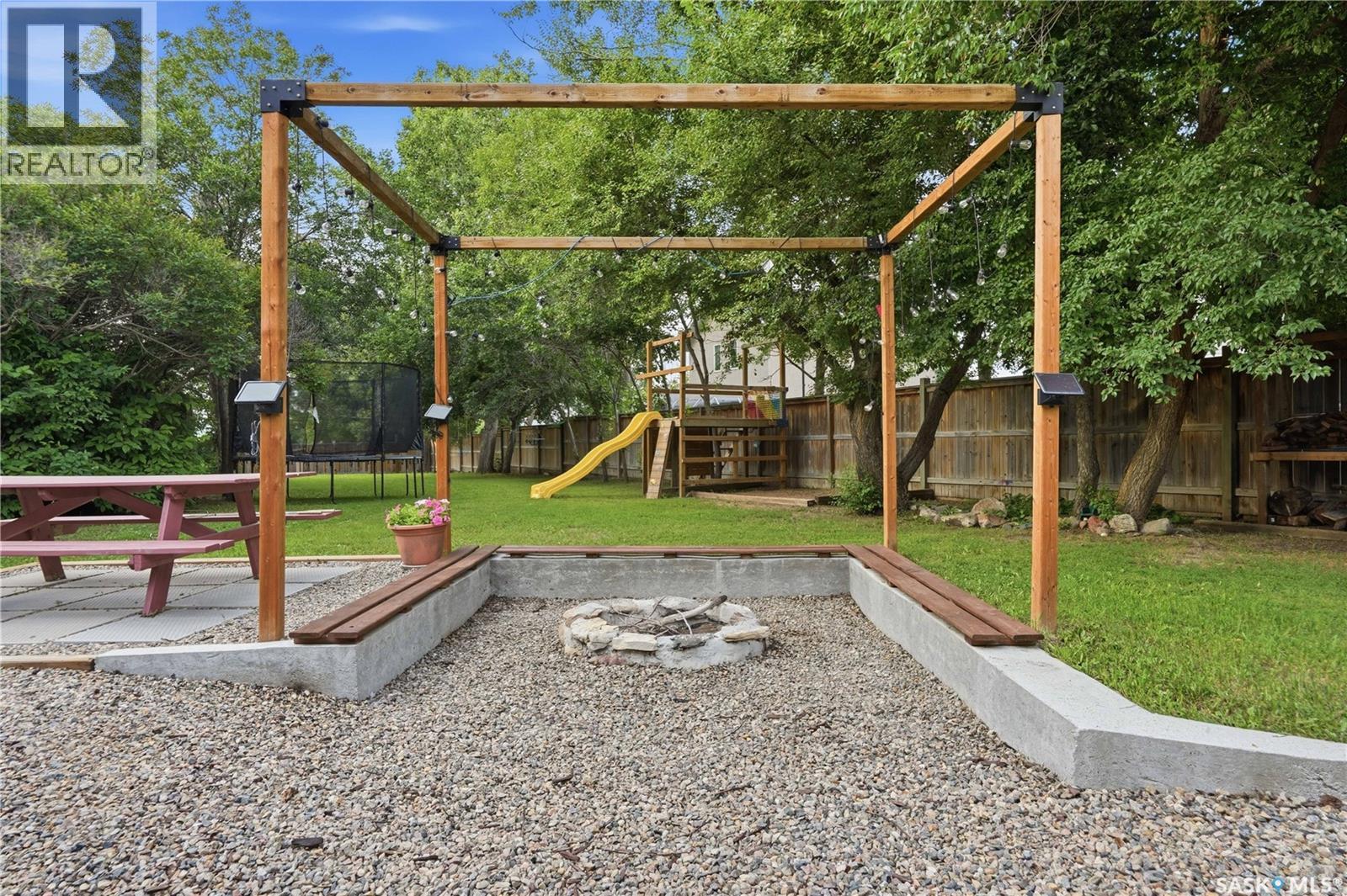 306 Valleyview Boulevard, Caronport, SK - Outdoor