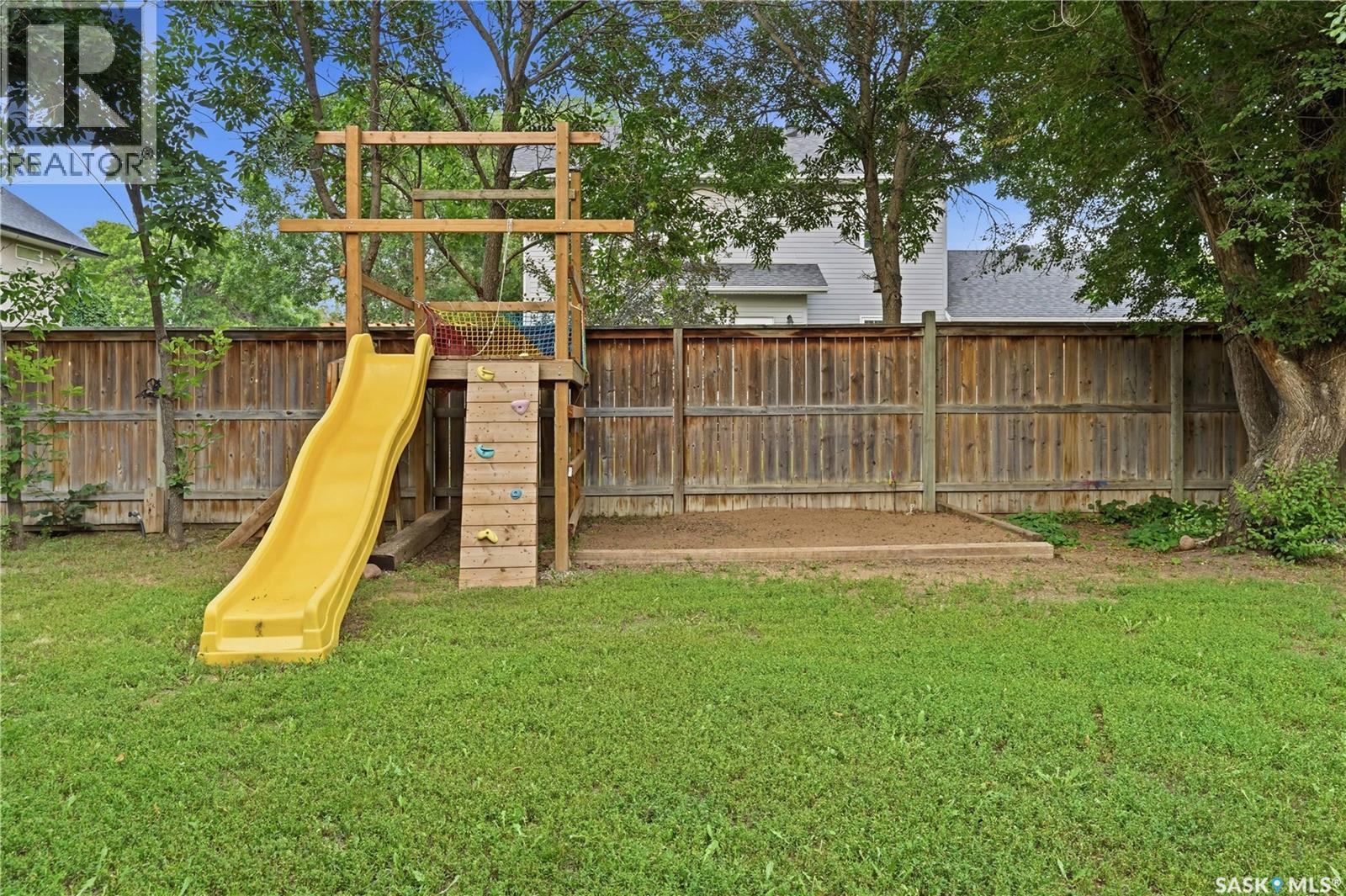 306 Valleyview Boulevard, Caronport, SK - Outdoor