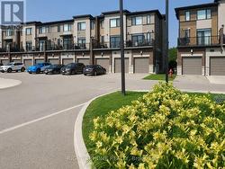 15 - 590 NORTH SERVICE ROAD Hamilton, ON L8E 0K5