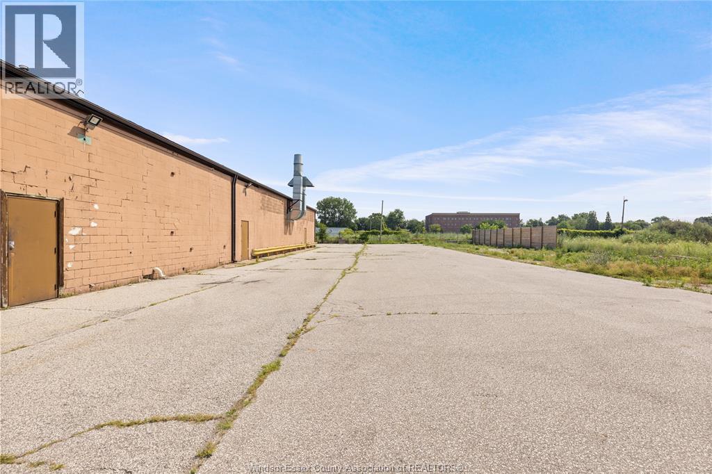 890 Walker Road, Windsor, ON
