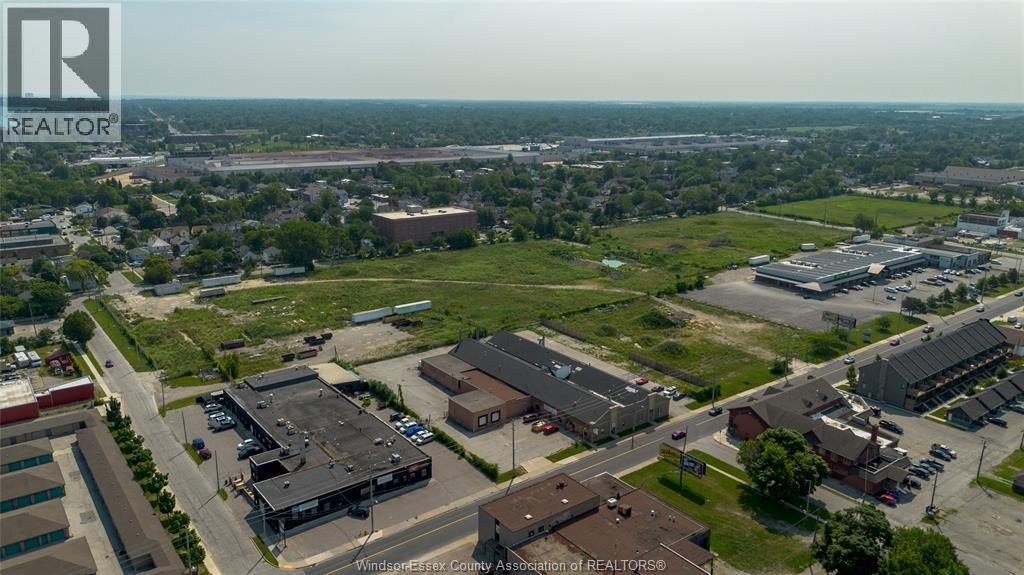 890 Walker Road, Windsor, ON