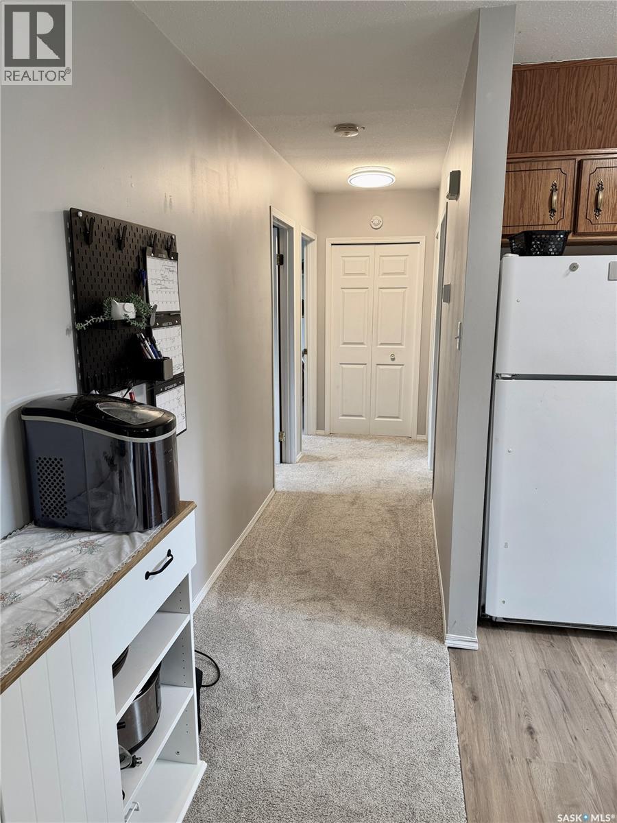 41 Campbell Place, Clavet, SK - Indoor Photo Showing Other Room