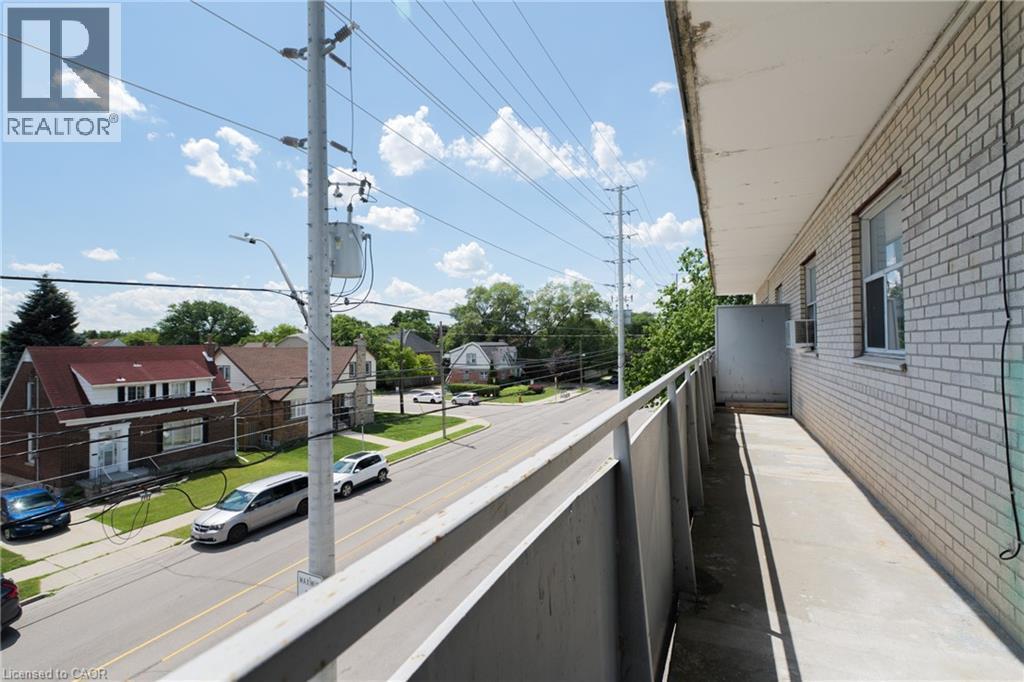 893 Concession Street Unit# 202, Hamilton, ON - Outdoor