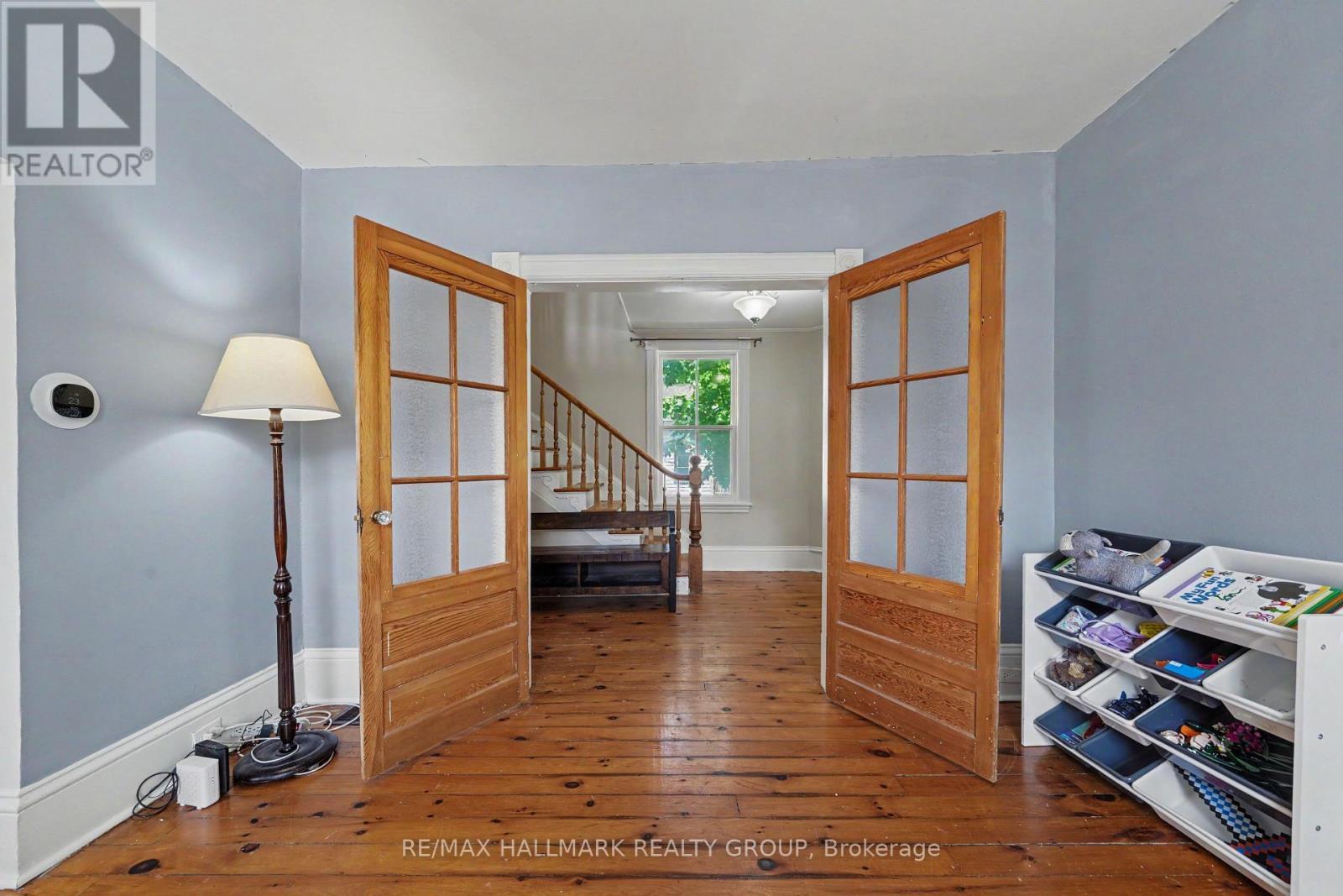 98 Drummond Street E, Perth, ON - Indoor Photo Showing Other Room