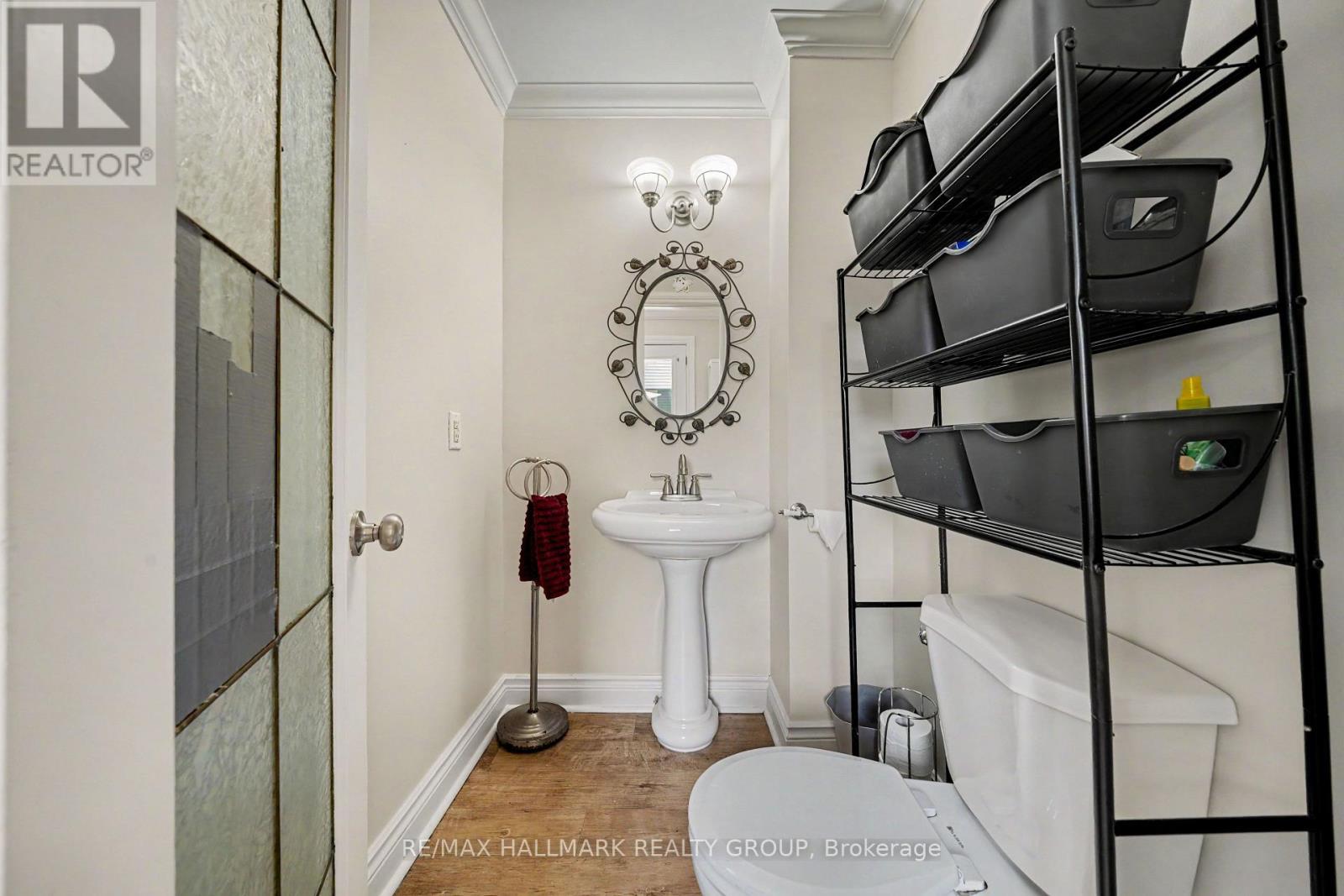98 Drummond Street E, Perth, ON - Indoor Photo Showing Bathroom