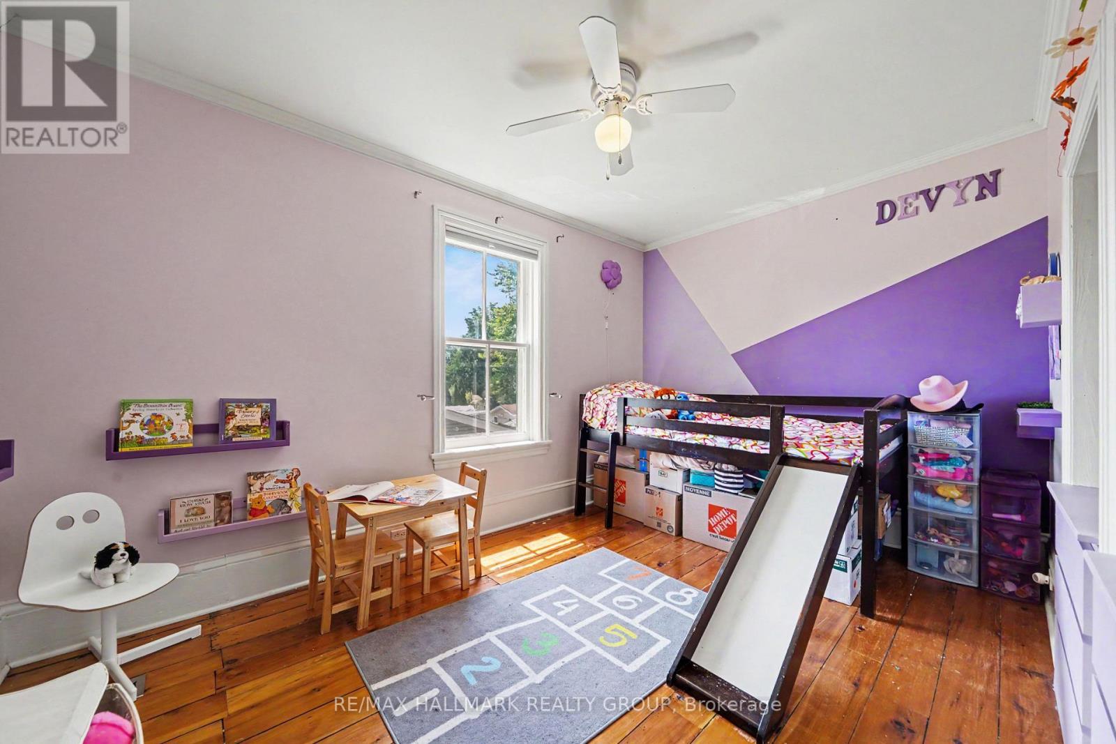 98 Drummond Street E, Perth, ON - Indoor Photo Showing Bedroom