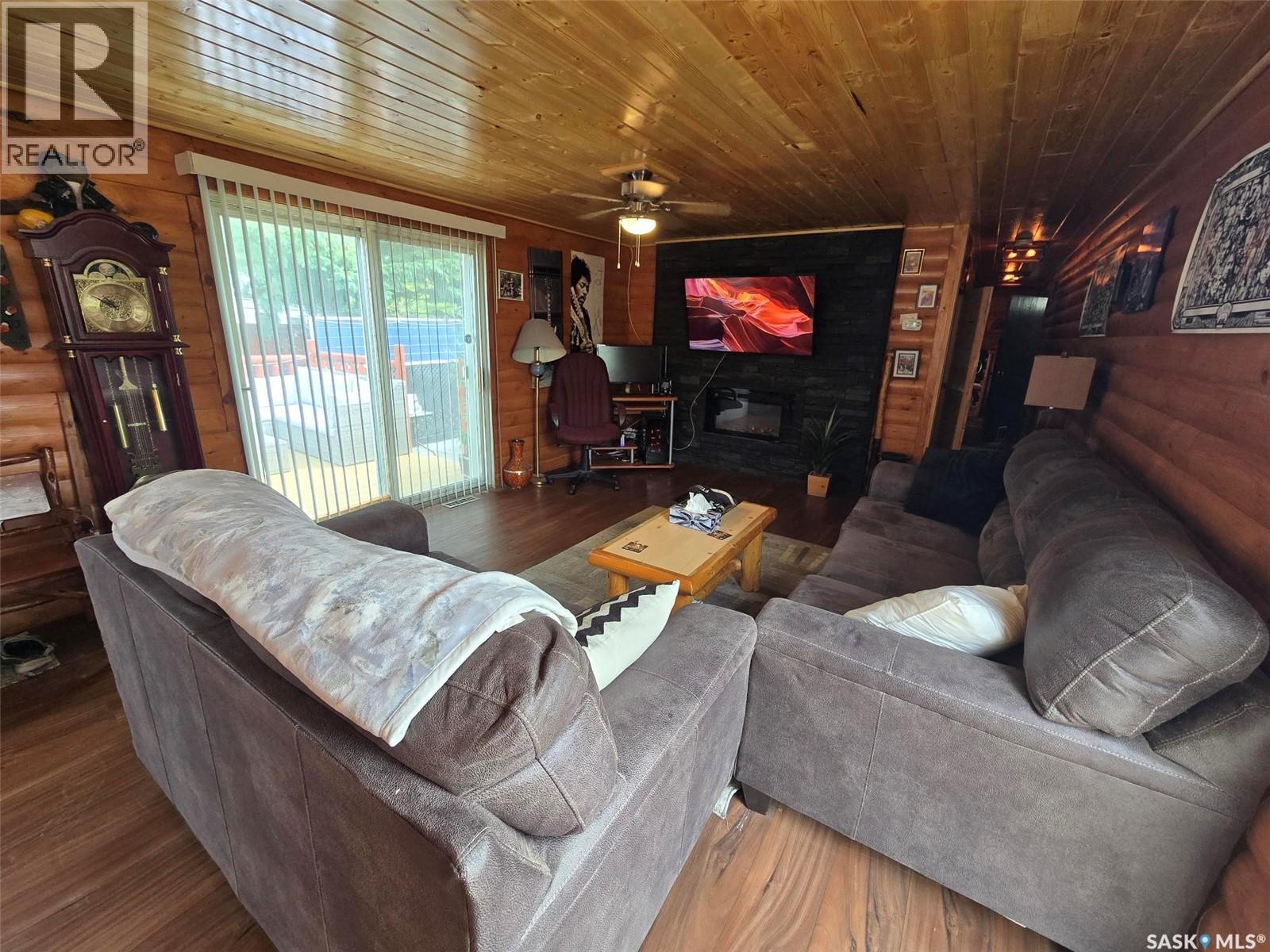 120 3Rd Street W, Glenavon, SK