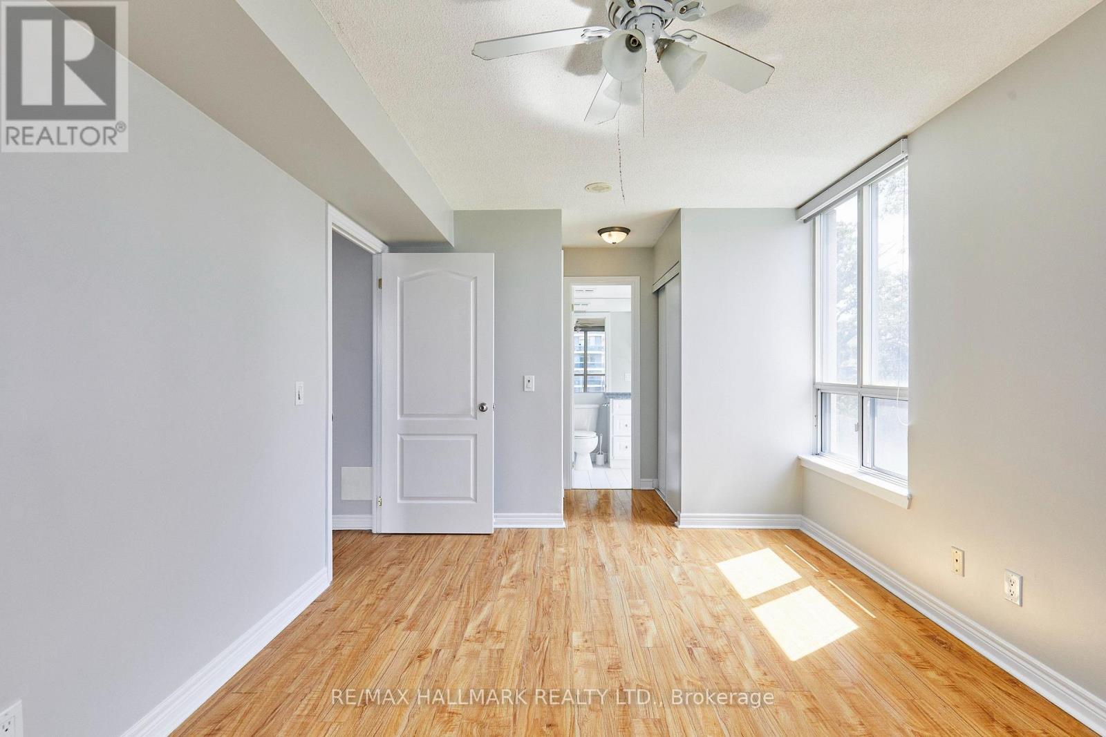307 - 60 Disera Drive, Vaughan, ON - Indoor Photo Showing Other Room