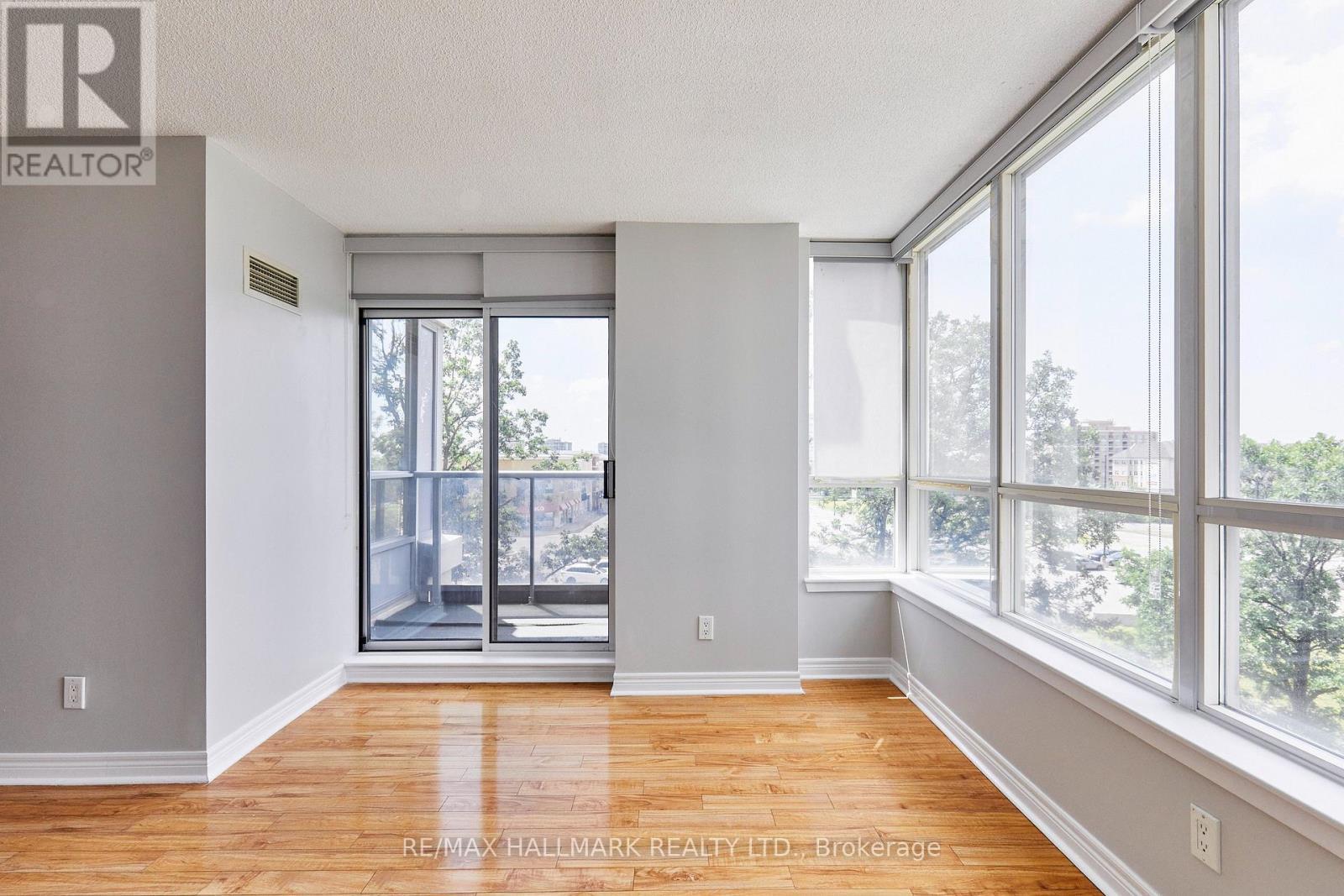 307 - 60 Disera Drive, Vaughan, ON - Indoor Photo Showing Other Room