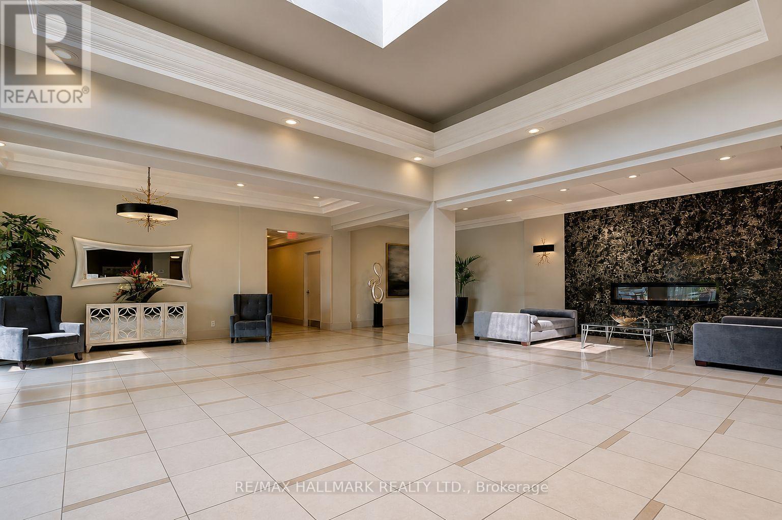 307 - 60 Disera Drive, Vaughan, ON - Indoor Photo Showing Other Room