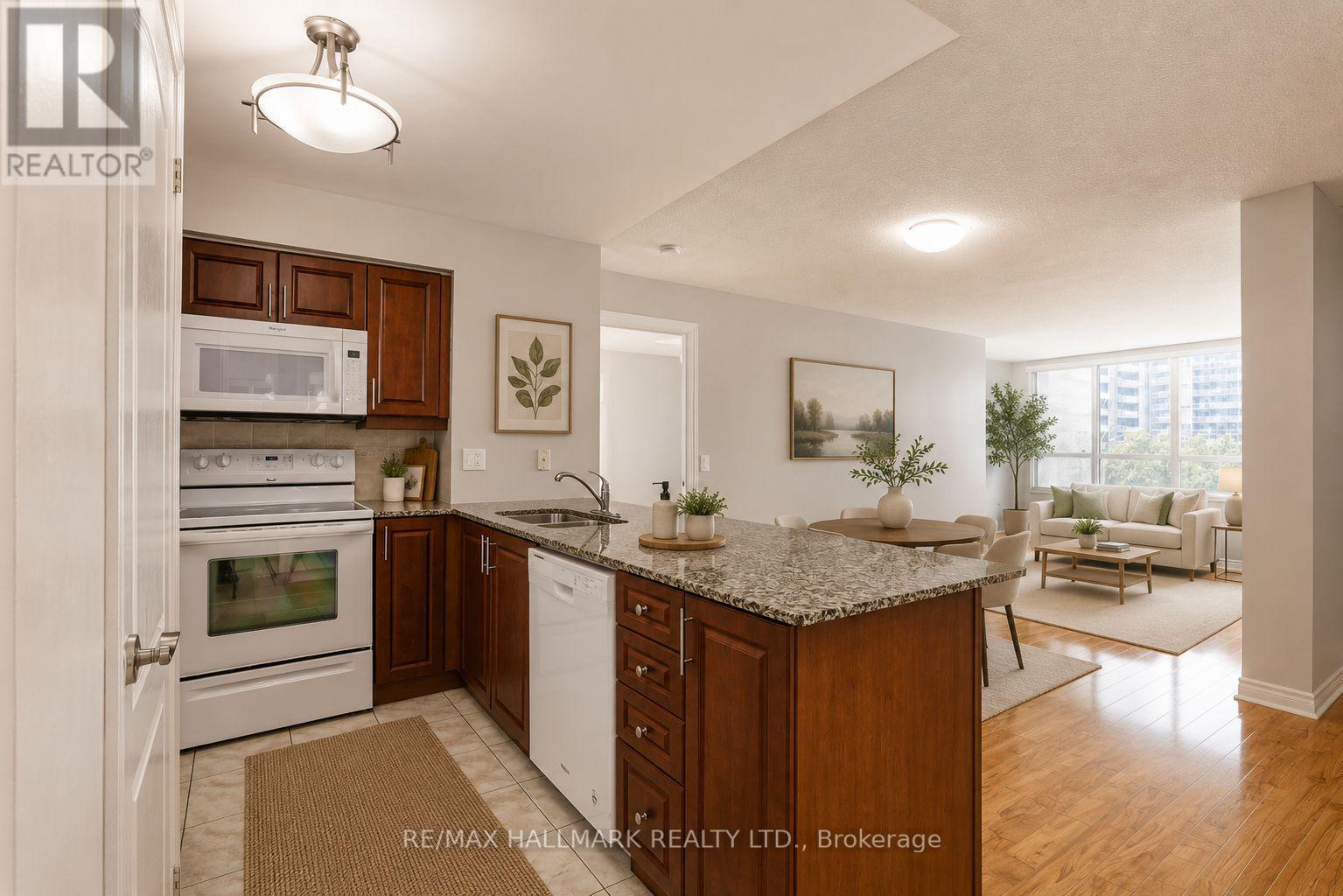 307 - 60 Disera Drive, Vaughan, ON - Indoor Photo Showing Kitchen