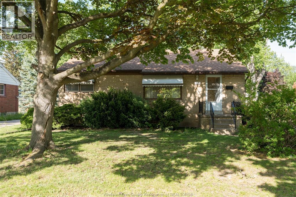 3256 Dominion Boulevard, Windsor, ON - Outdoor